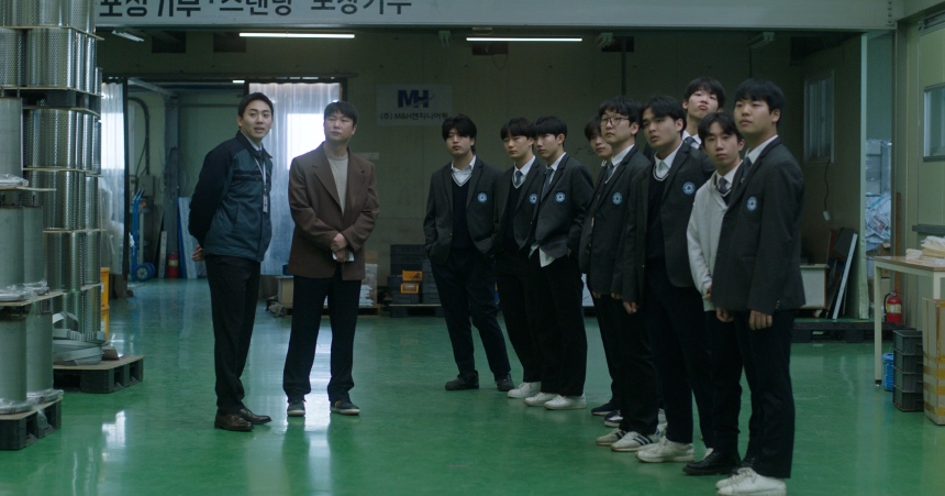 Busan 2024 Review: THE FINAL SEMESTER, Youth Enters the Workforce in Empathetic Korean Indie